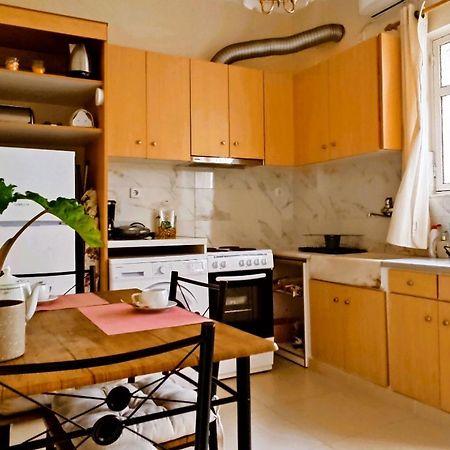 Next To Metro! Bright Apartment With Fully Equipped Kitchen Athén Kültér fotó